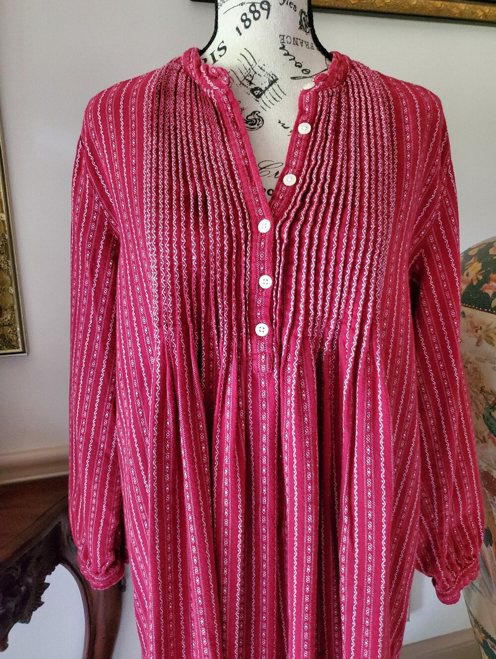L.L. Bean 100% Cotton Flannel Dobby Striped Pintuck Nightgown Red Cozy Cottage